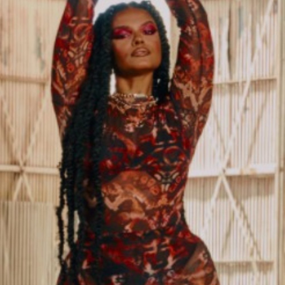 PRETTYLITTLETHING- BROWN ABSTRACT SNAKE BODYSUIT